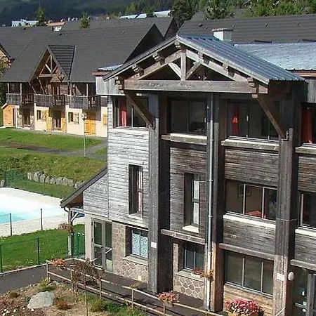 Grand 6 Pers. Super Besse, Résidence *** * Besse-et-Saint-Anastaise